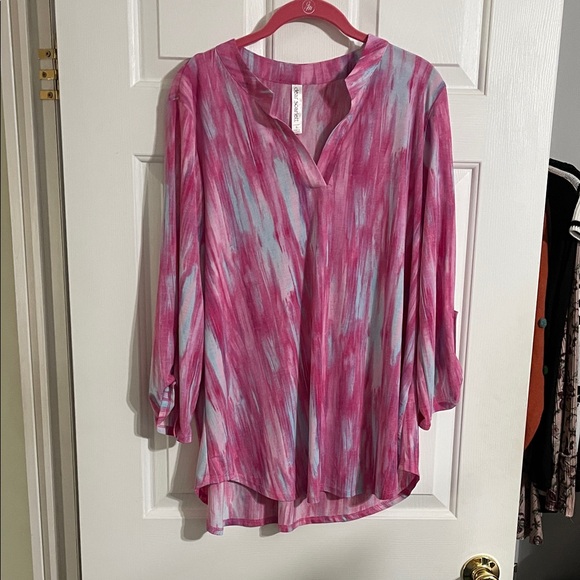Dear Scarlett Tops - Brushstroke Pink & Light Blue V-Neck Tunic Blouse
